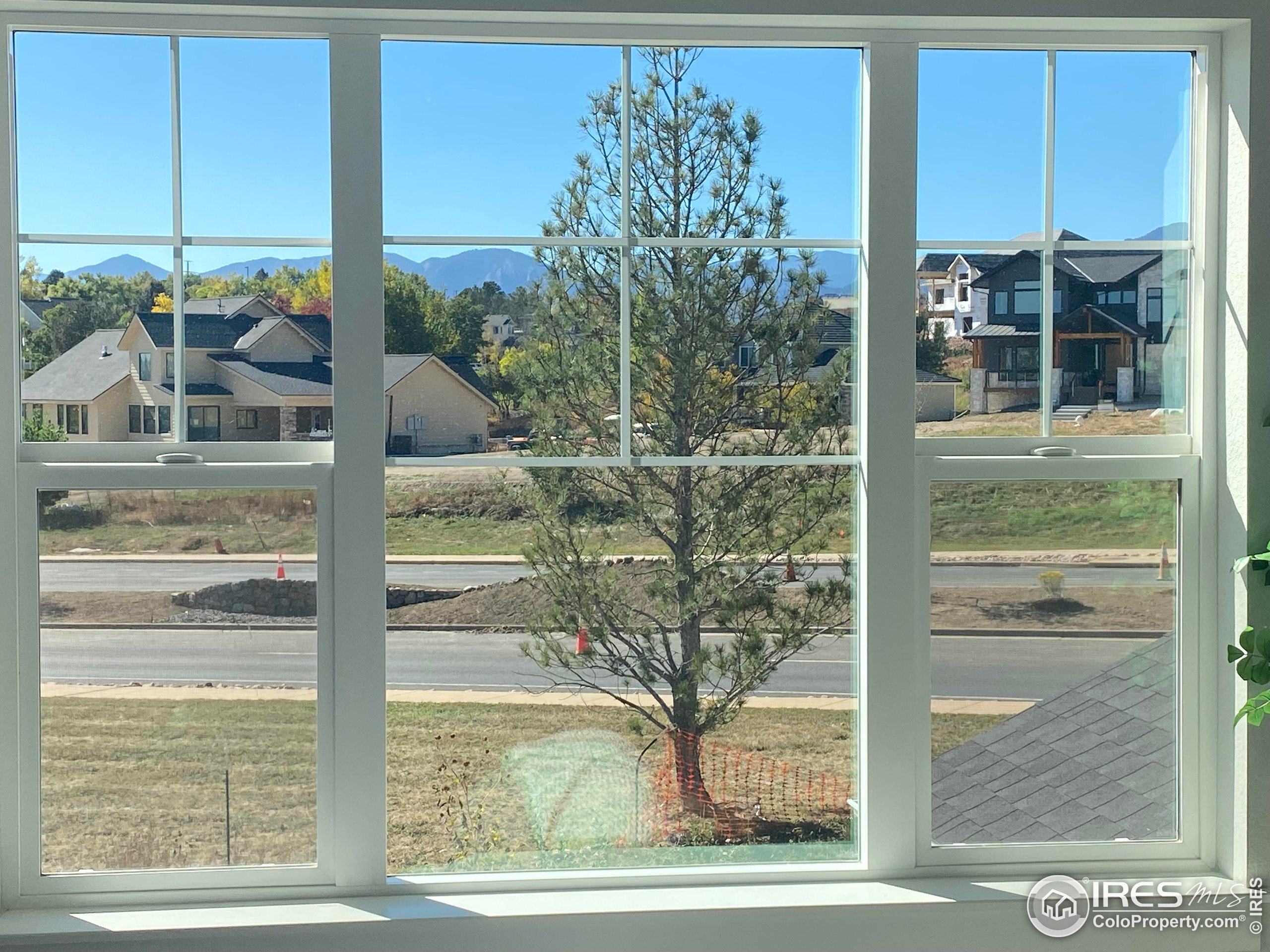 967 Arapahoe Cir
