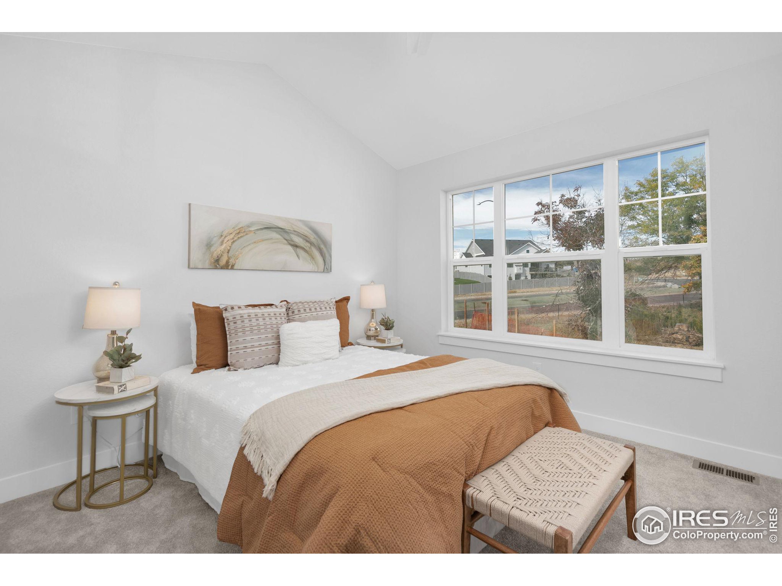 967 Arapahoe Cir