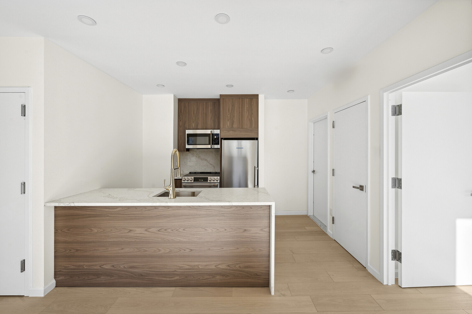 229 WITHERS Street 4A (Agent Mmeber)