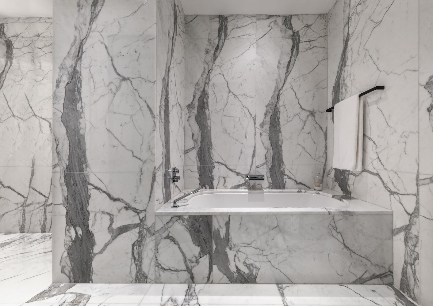 157 W 57TH Street 52/53B