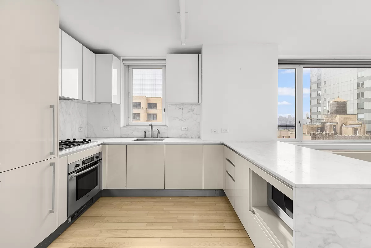 322 W 57TH Street 25H