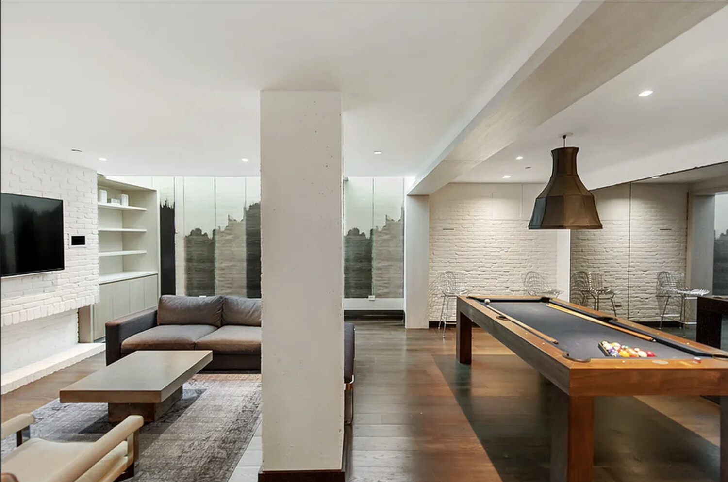 211 E 13TH Street 1C