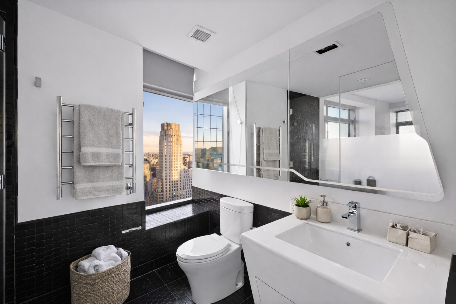 [for sale] 123 WASHINGTON Street PH54F