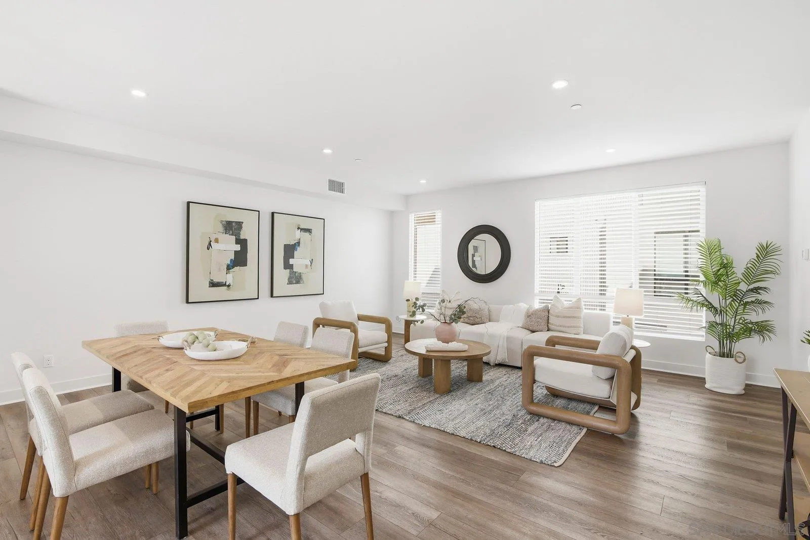 4103 Voltaire St Unit 11