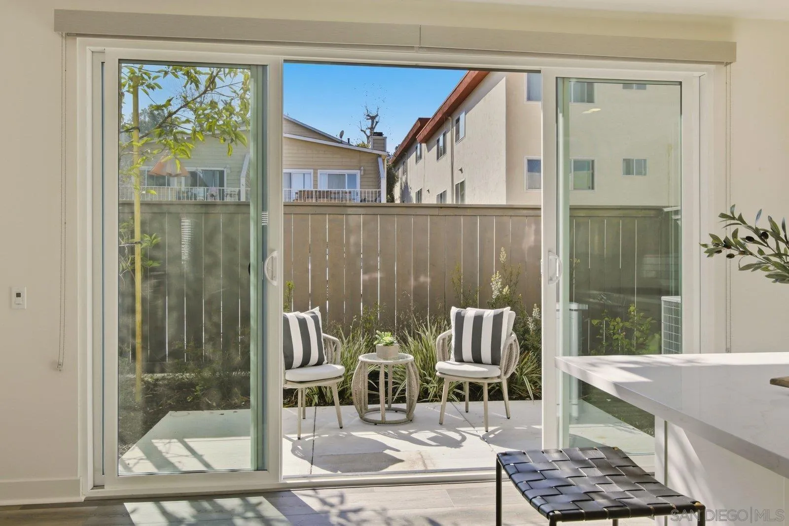 4103 Voltaire St Unit 11