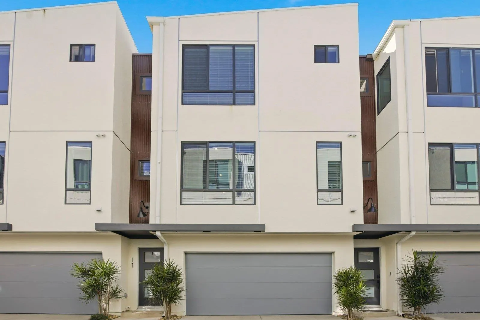 4103 Voltaire St Unit 11