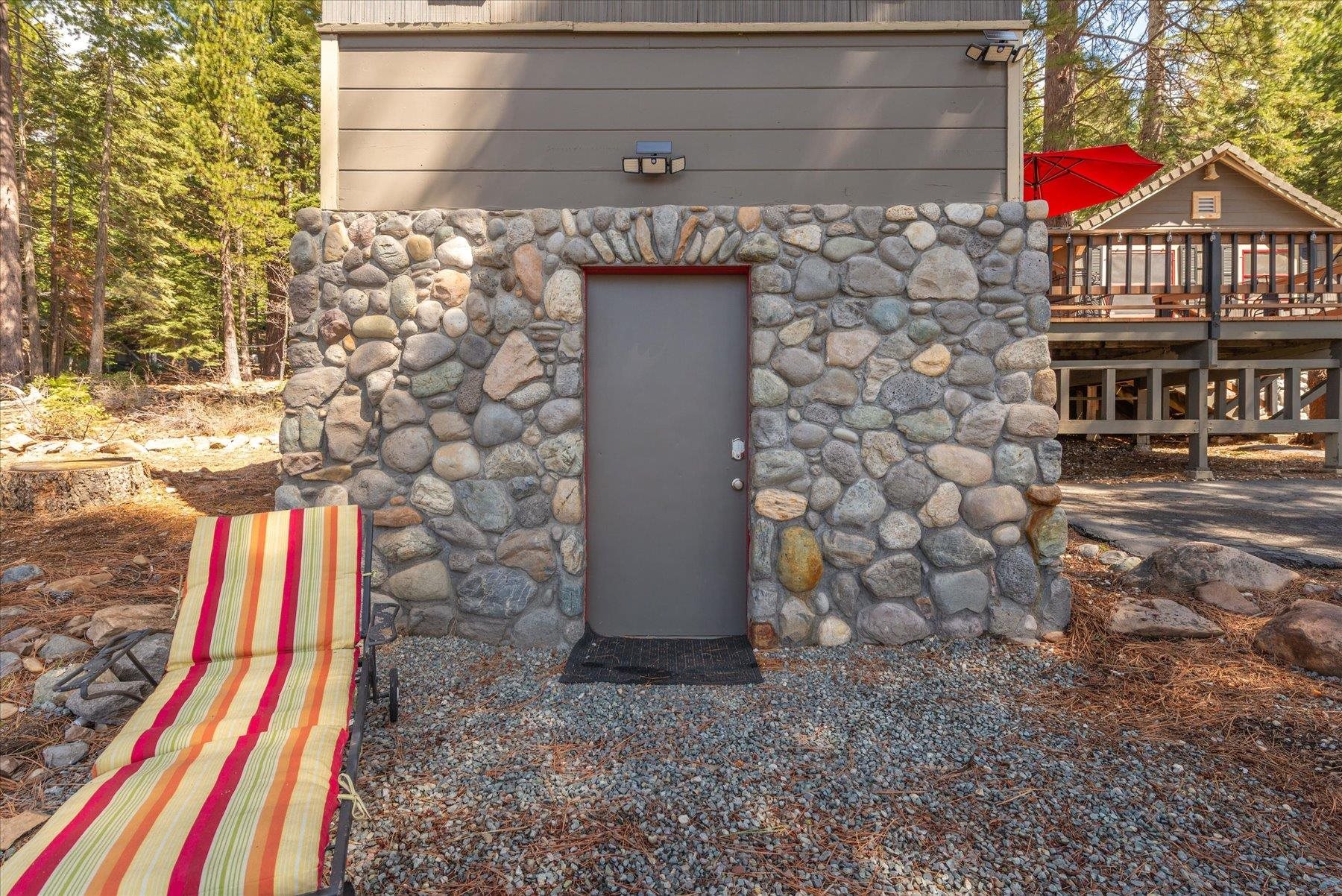 5999 North Lake Boulevard