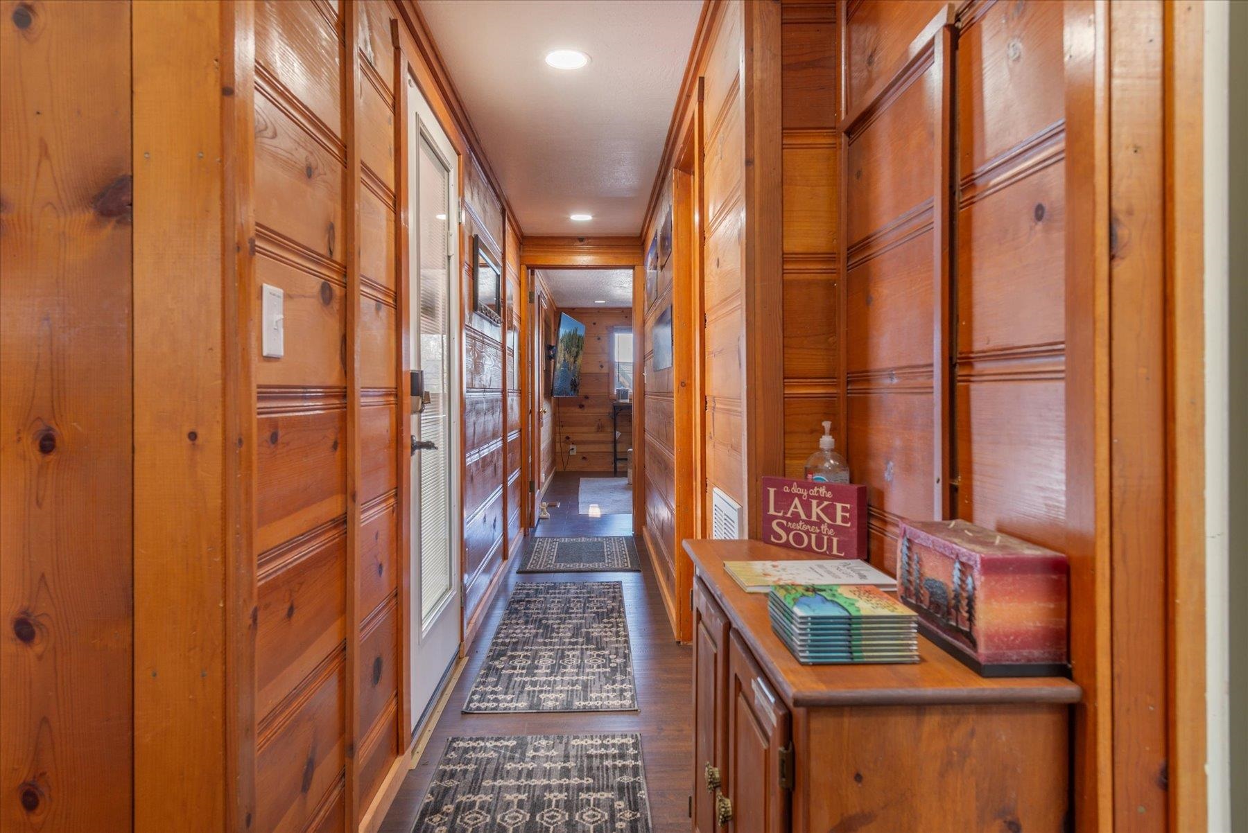 5999 North Lake Boulevard