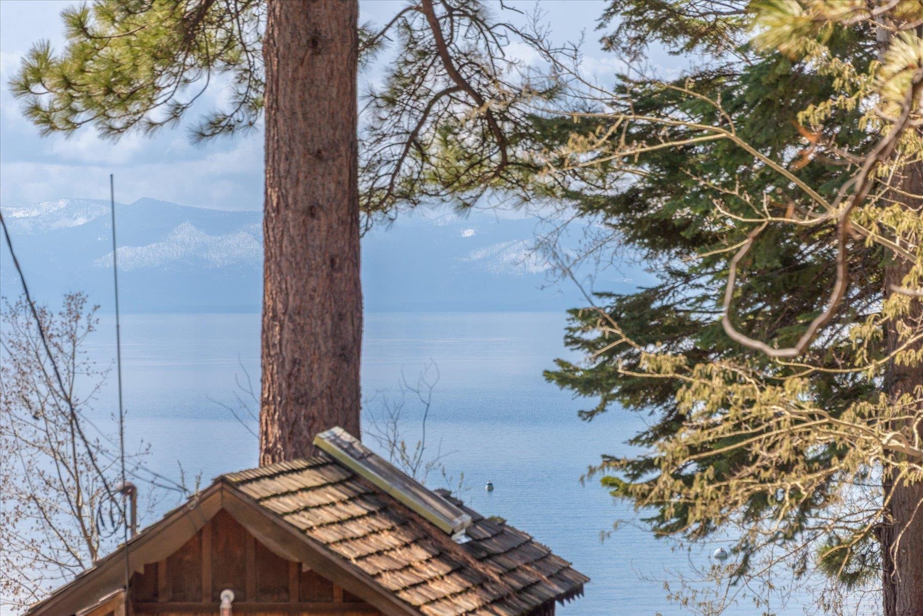 5999 North Lake Boulevard