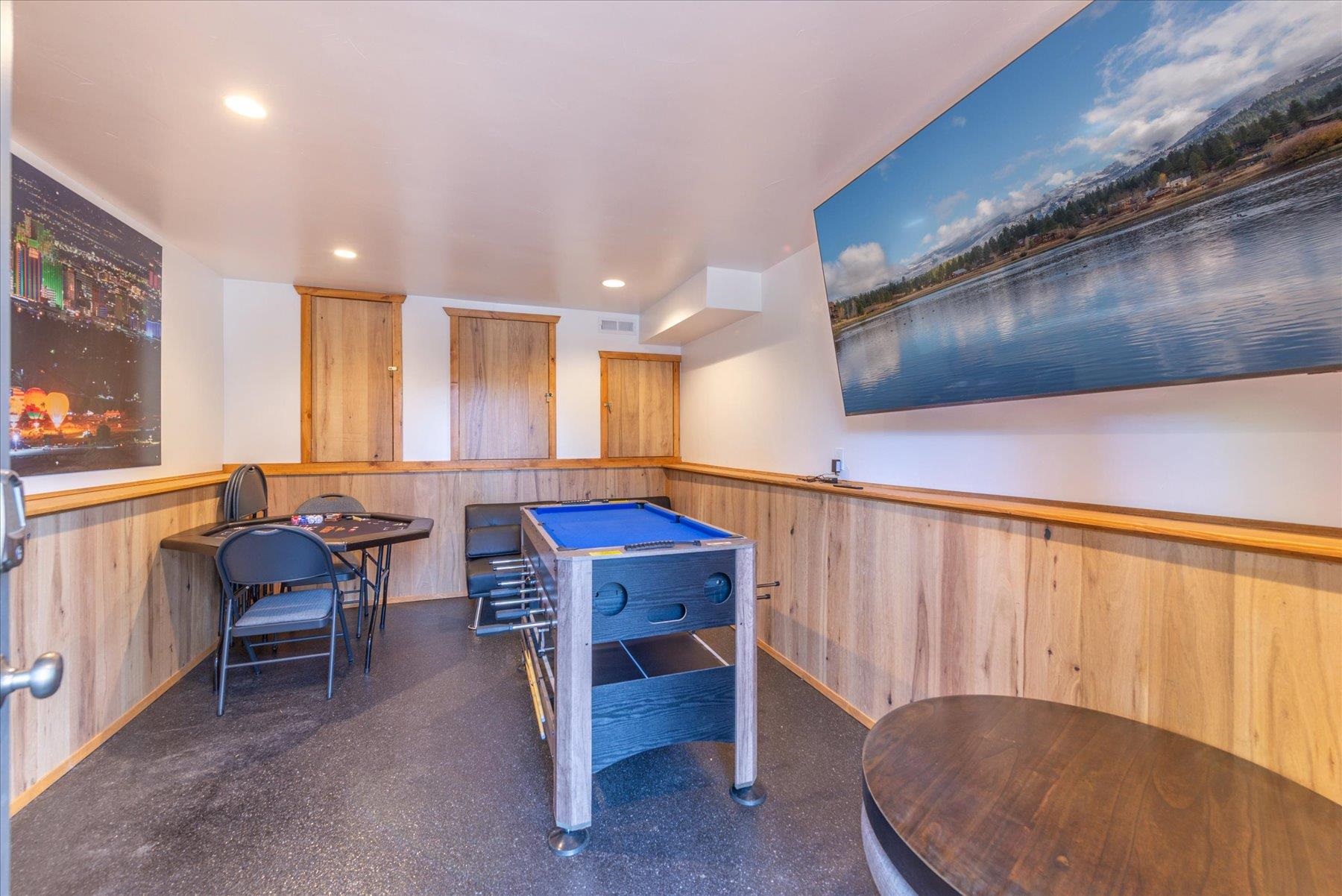 5999 North Lake Boulevard