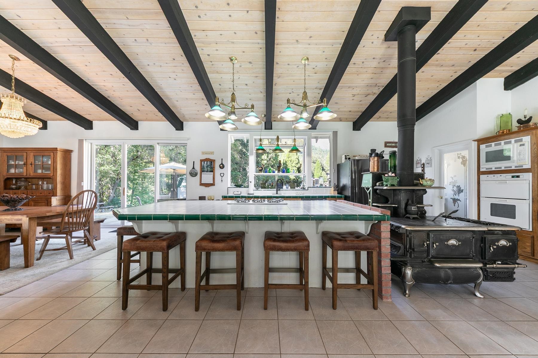 800 Ramano Ranch Road