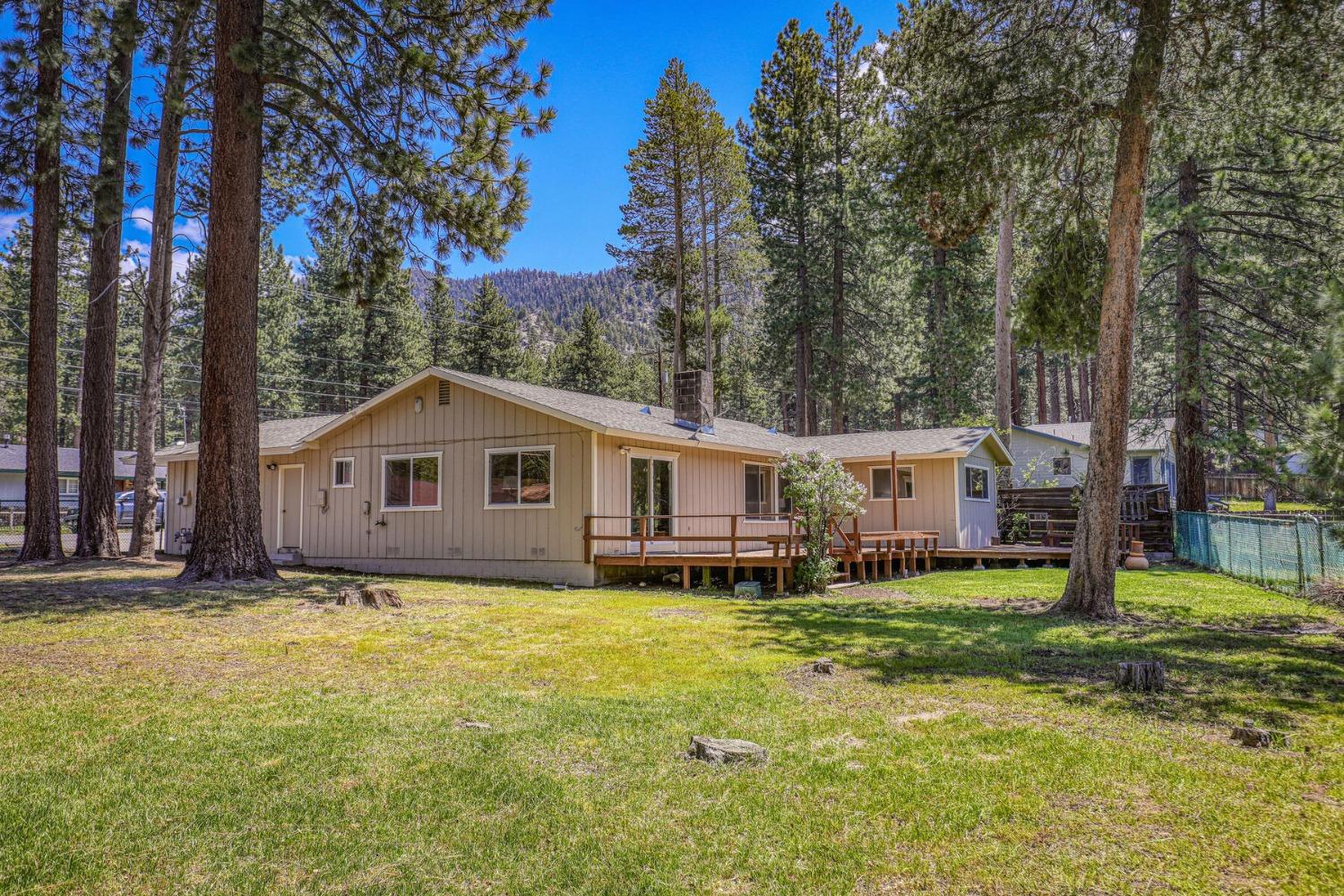 1644 Glenwood Way