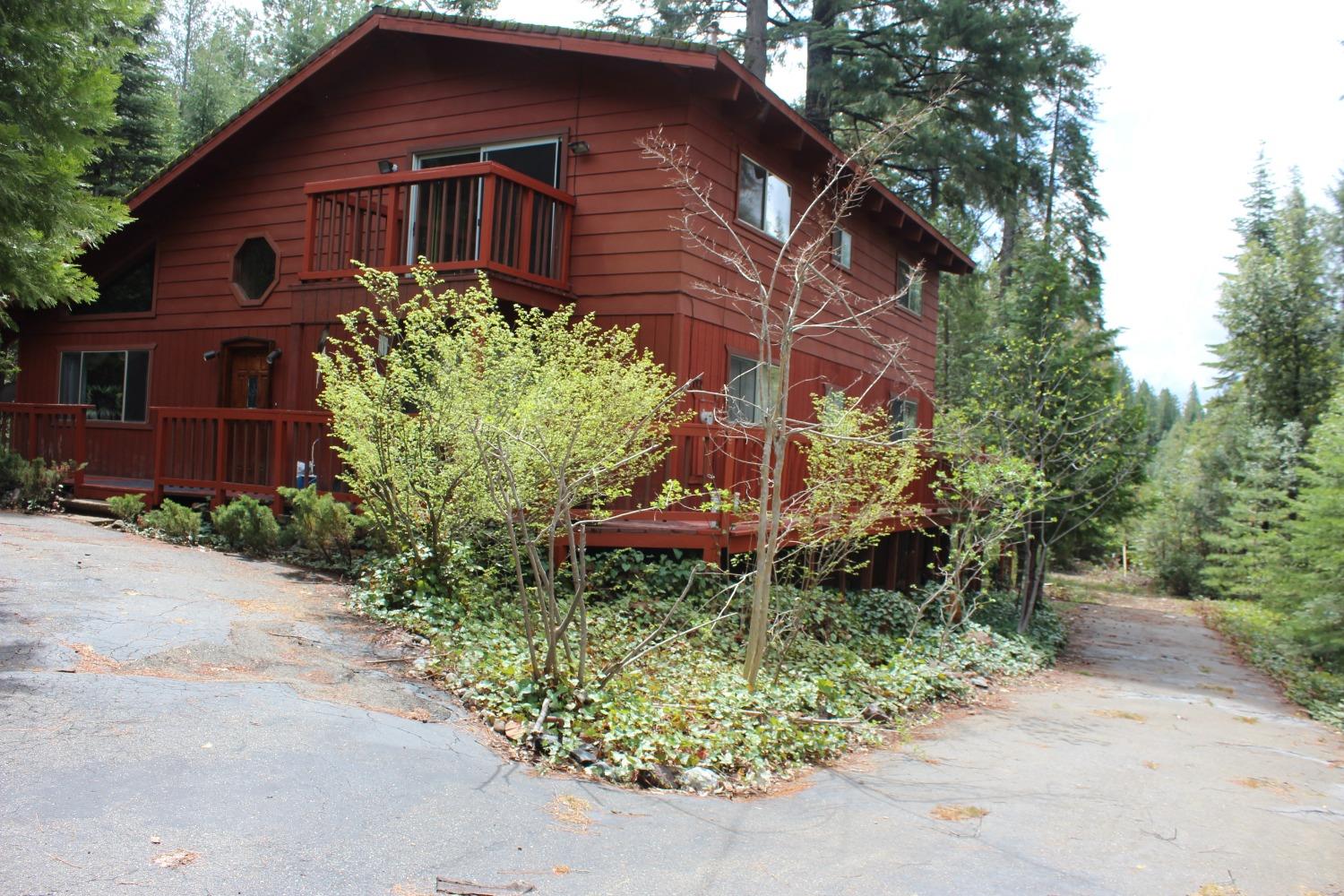 11226 Holiday Dr.