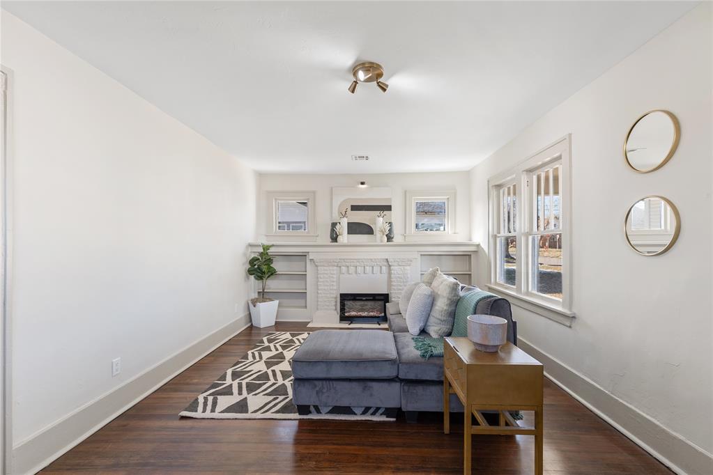 810 NW 94th Street