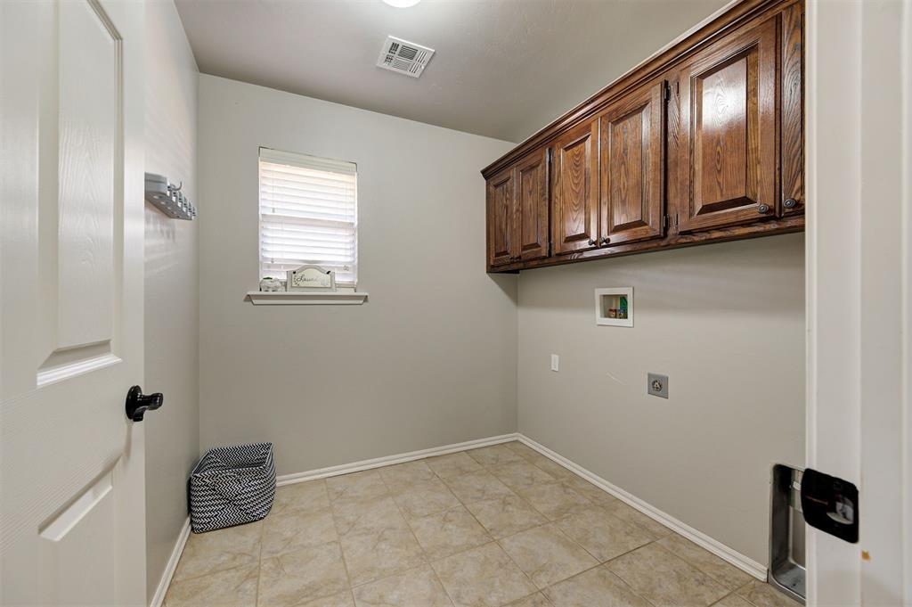 709 E Linden Lane