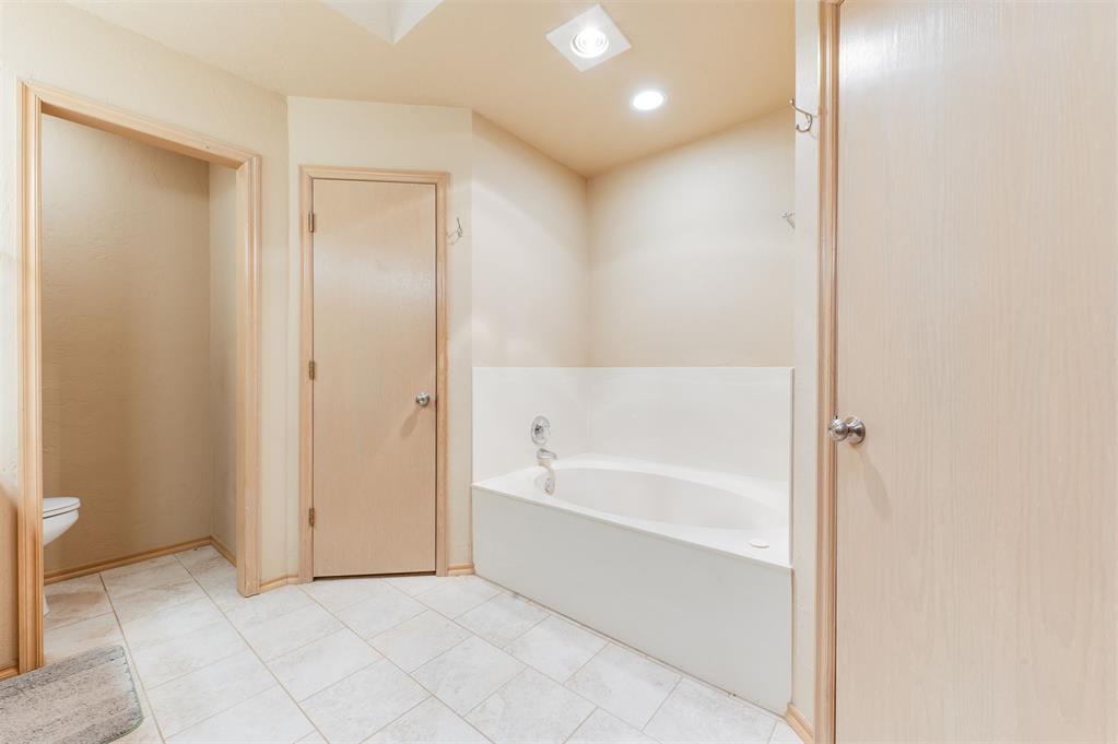 15717 Hyde Parke Drive