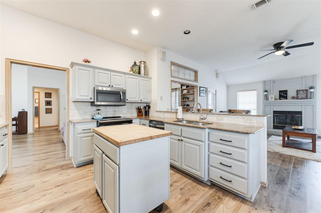 15717 Hyde Parke Drive