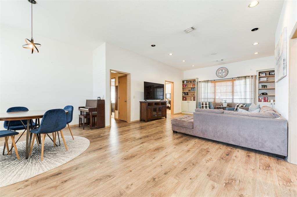 15717 Hyde Parke Drive