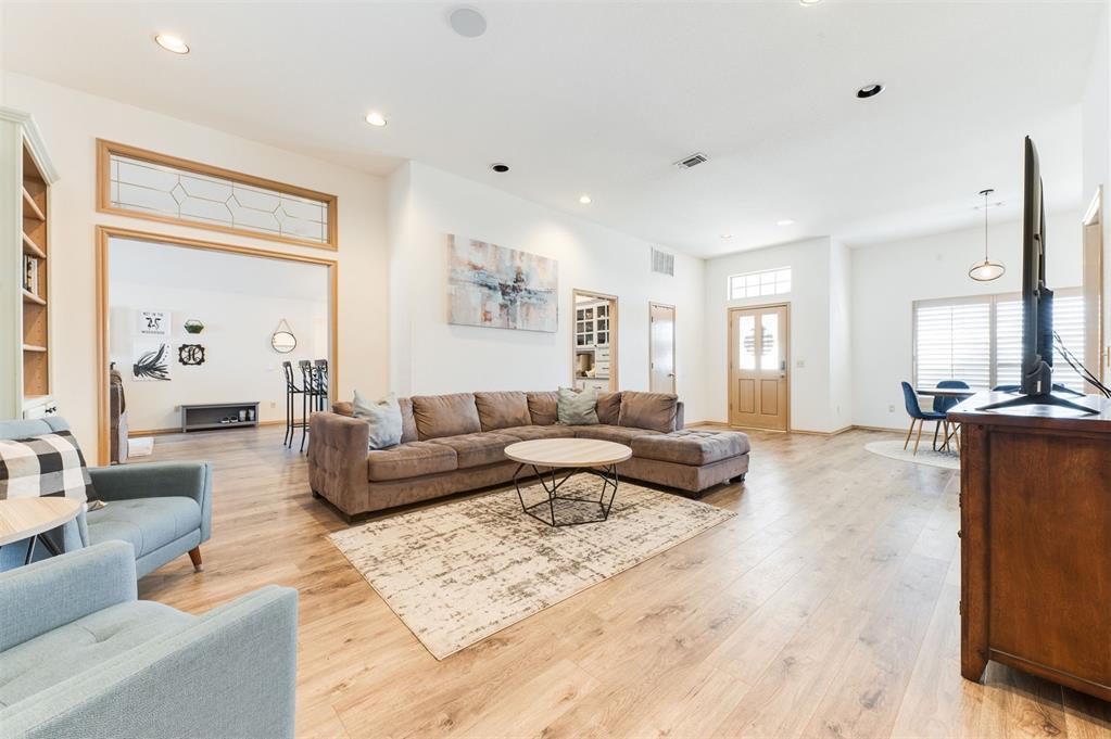 15717 Hyde Parke Drive