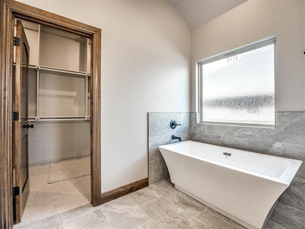 4004 Wedgewood Creek Drive