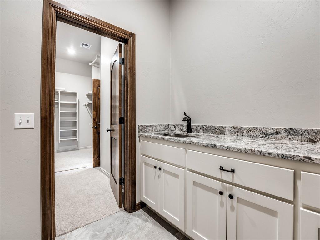 4004 Wedgewood Creek Drive