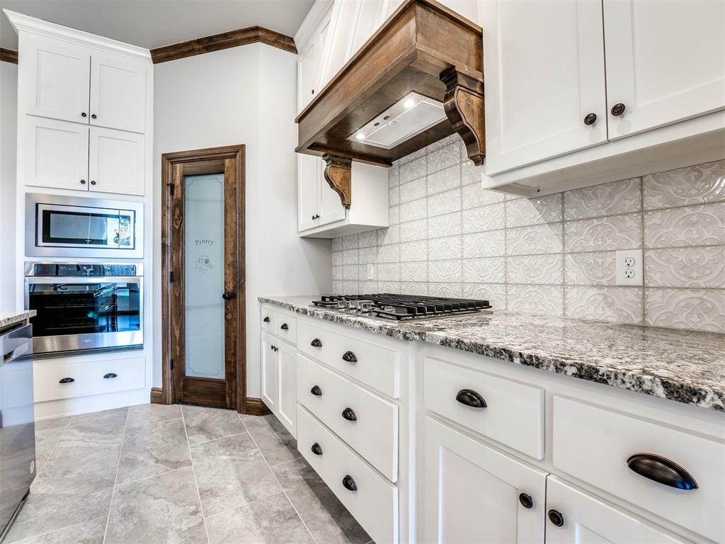 4004 Wedgewood Creek Drive