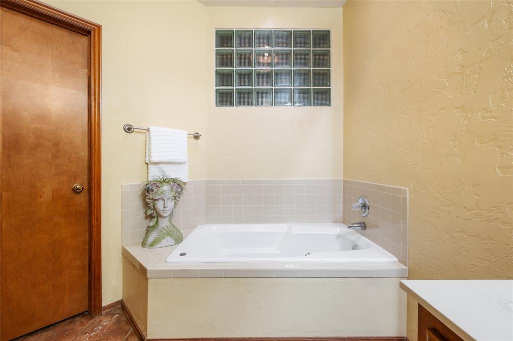 716 NW 141st Street