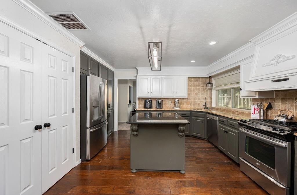 6312 Bingham Court