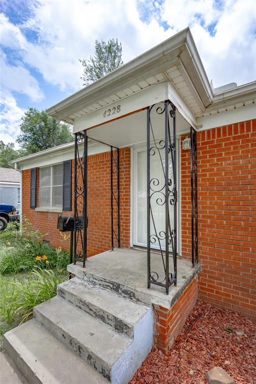 4228 NW 15th Street