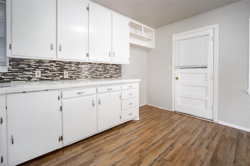 4228 NW 15th Street