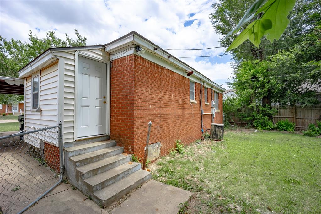 4228 NW 15th Street