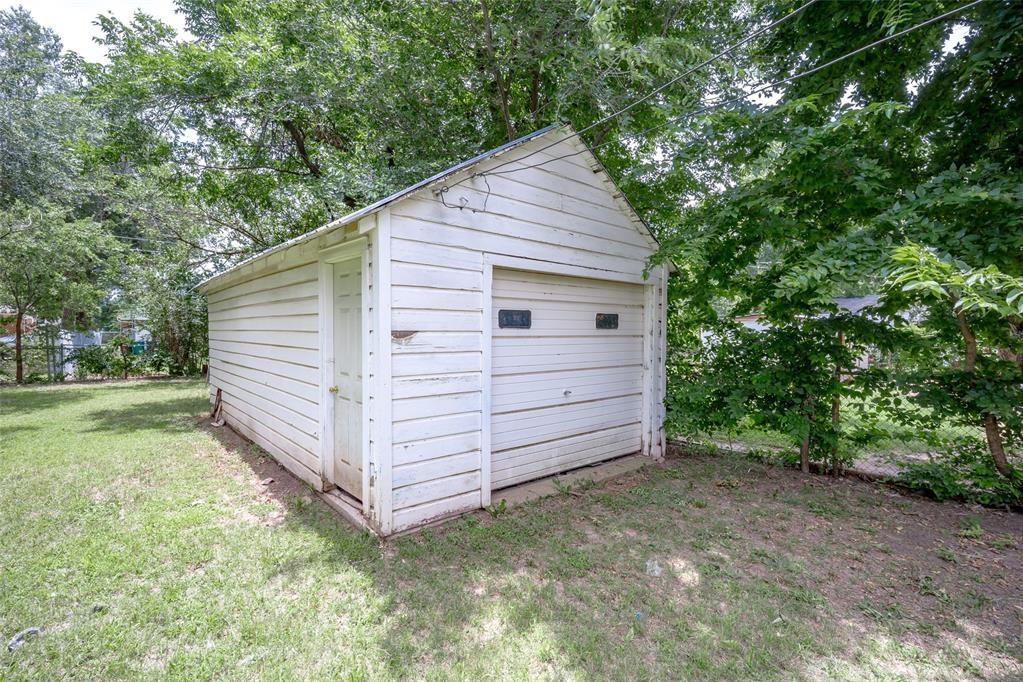4228 NW 15th Street