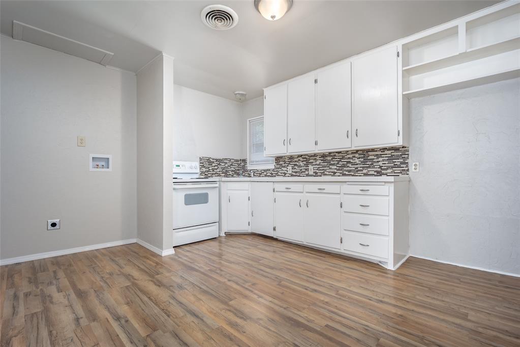 4228 NW 15th Street