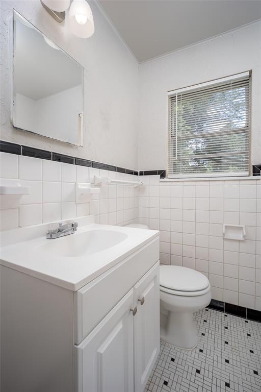 4228 NW 15th Street