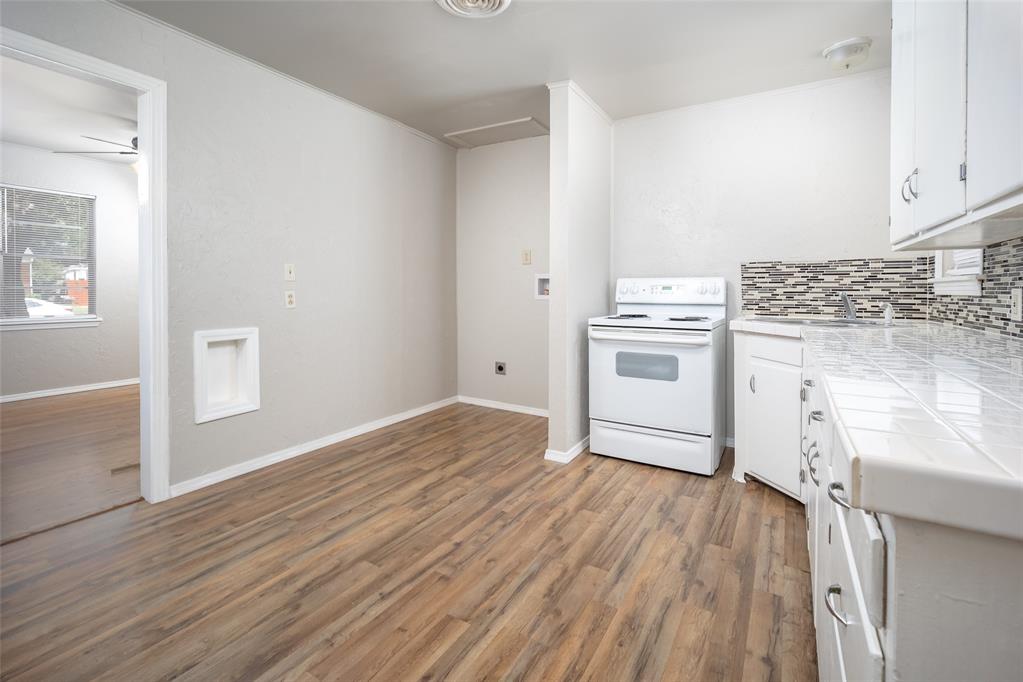 4228 NW 15th Street