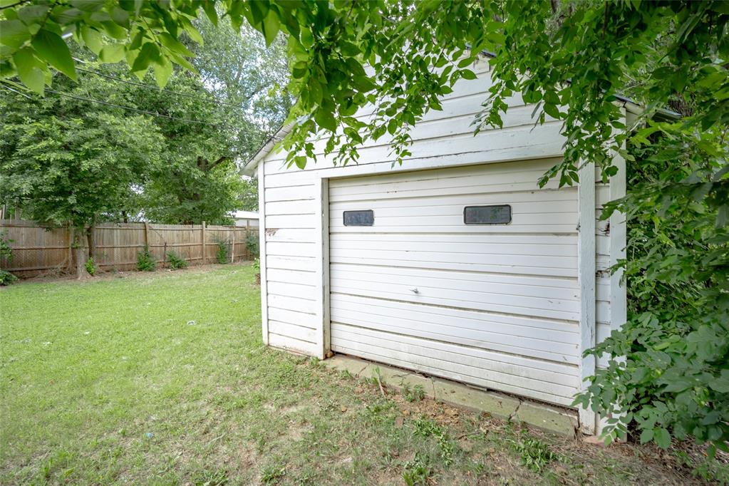4228 NW 15th Street