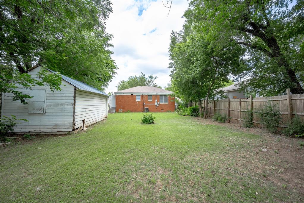 4228 NW 15th Street