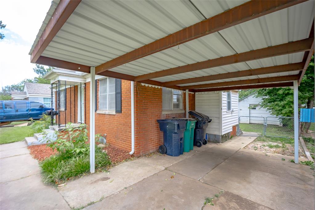 4228 NW 15th Street