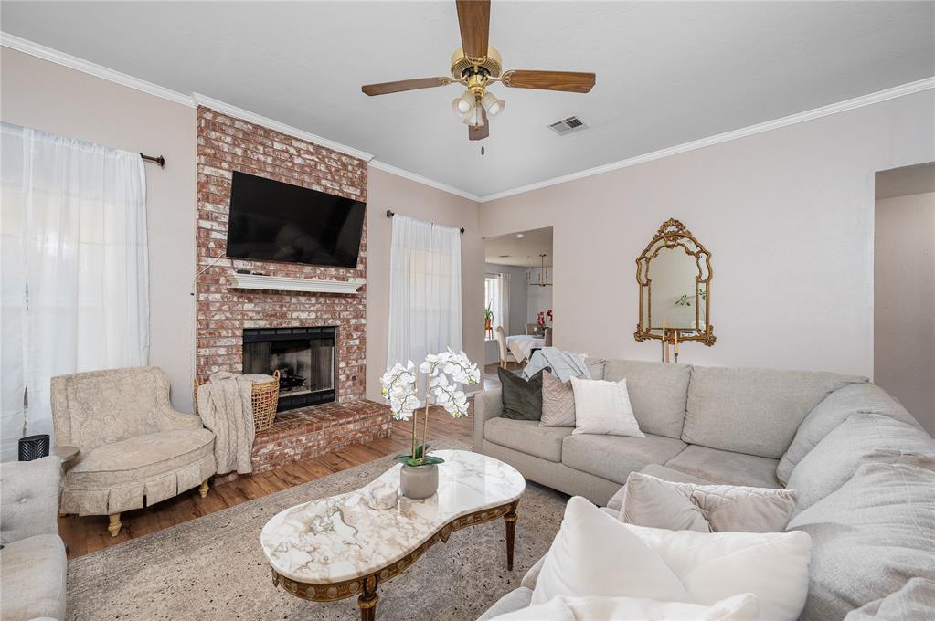 2000 Sagewood Drive