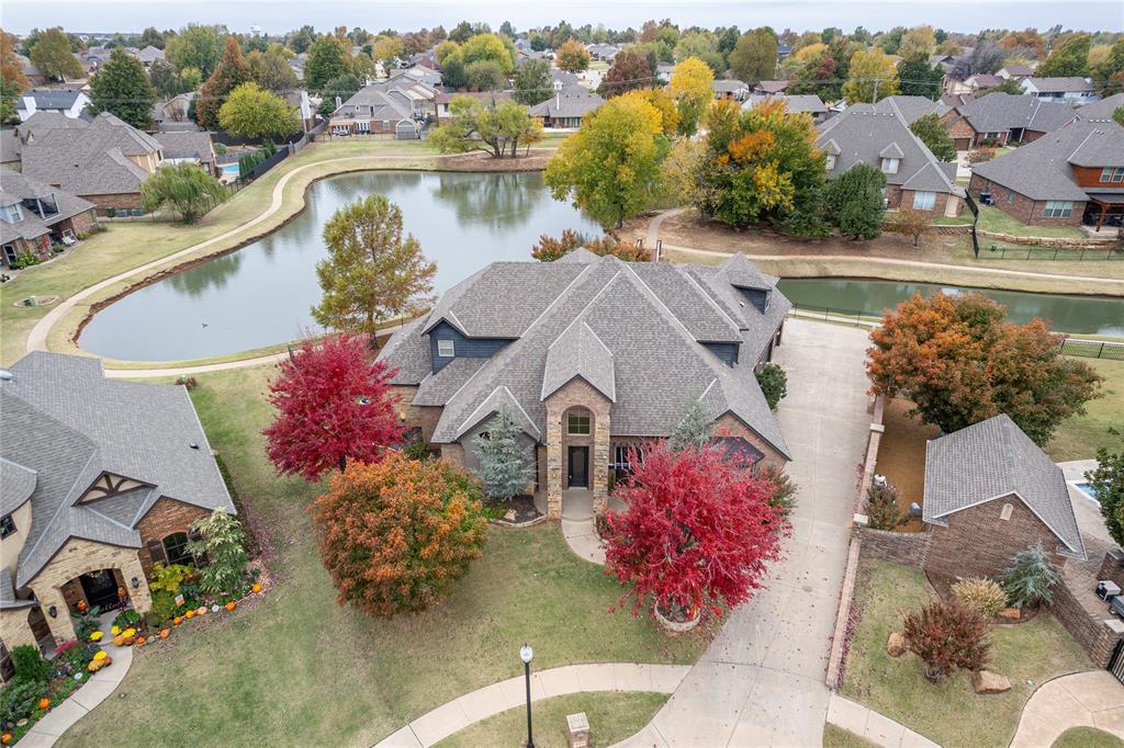 413 Gladstone Circle