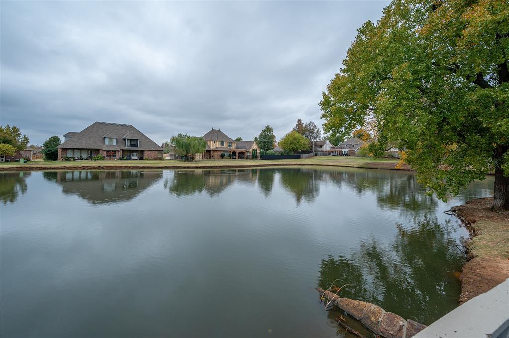 413 Gladstone Circle