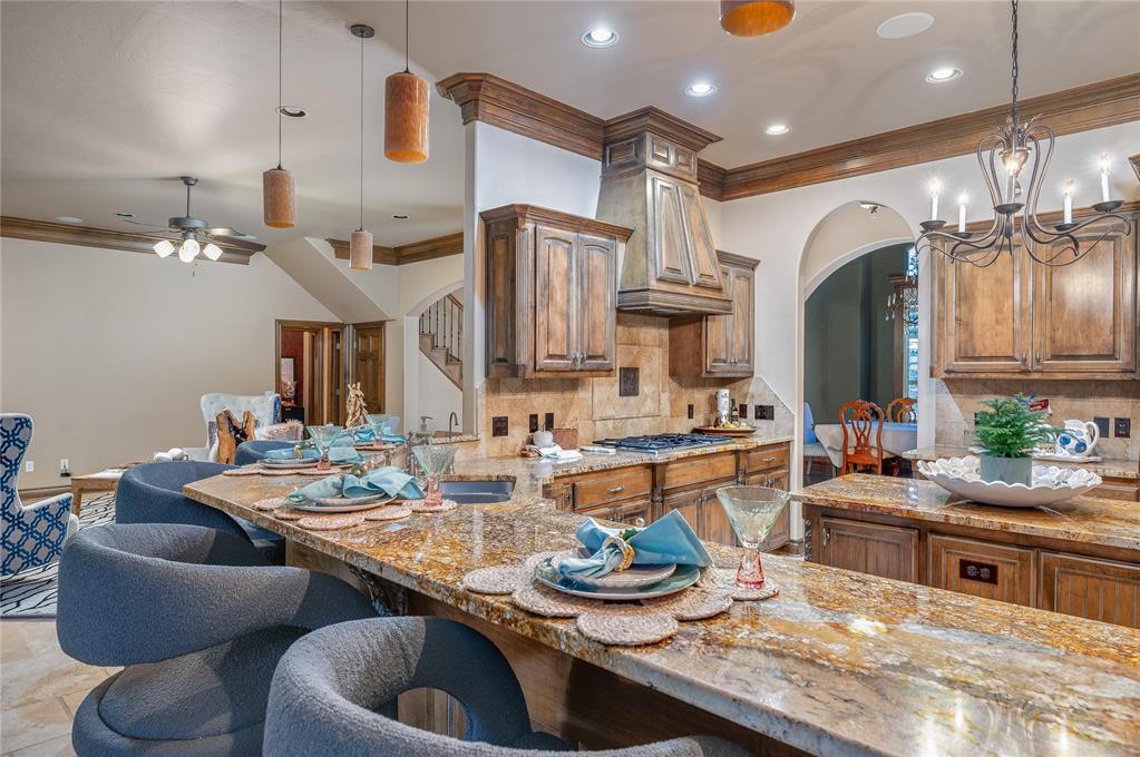 413 Gladstone Circle