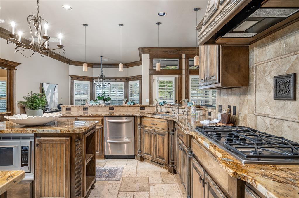 413 Gladstone Circle