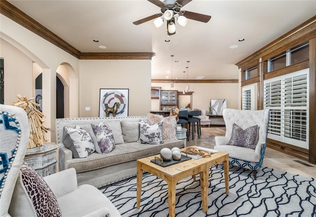 413 Gladstone Circle