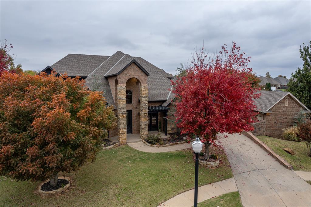 413 Gladstone Circle