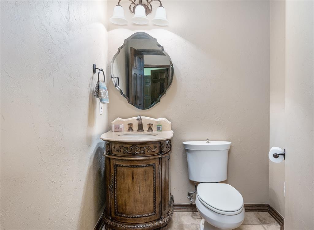 413 Gladstone Circle