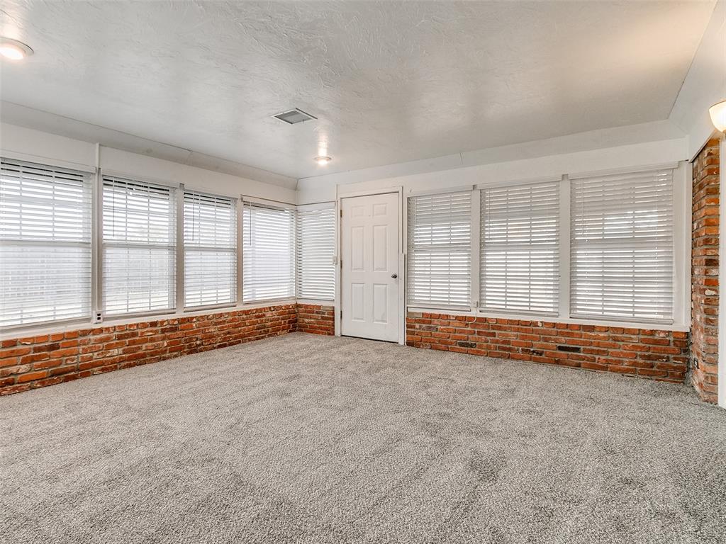 1012 W Silver Meadow Drive
