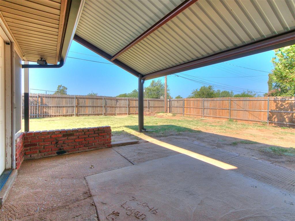 1012 W Silver Meadow Drive