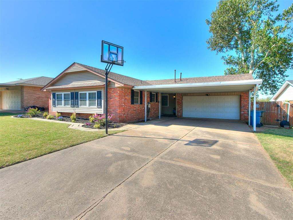 1012 W Silver Meadow Drive
