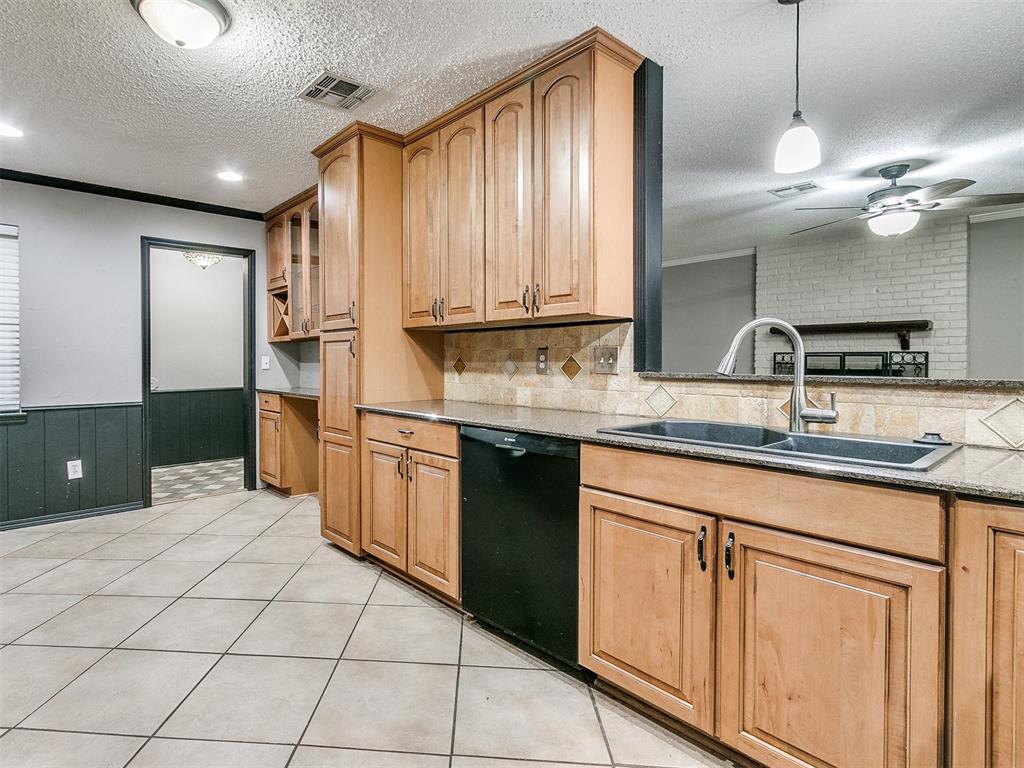 1012 W Silver Meadow Drive